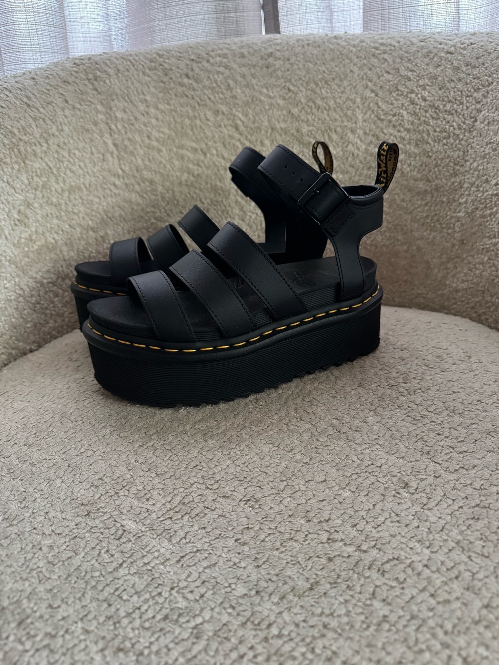 Dr. Martens Blaire Quad Sandals Women’s 6 Black Platform Strappy Leather